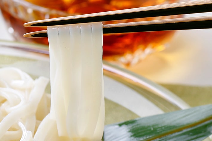 ざる専用国産小麦夏うどん | 【公式通販】卯月製麺(うづきせい ざる専用国産小麦夏うどん | 【公式通販】卯月製麺(うづきせい