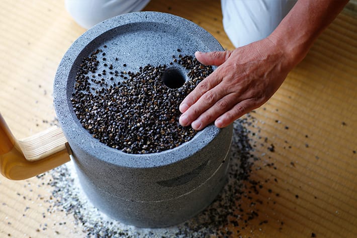 2025年秋収穫 石臼挽き新そば | 【公式通販】卯月製麺（うづきせいめん